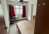 单间出租 • 林厝港 • 183D Boon Lay Avenue • S$900 • 3房(2臥室) • 普通房