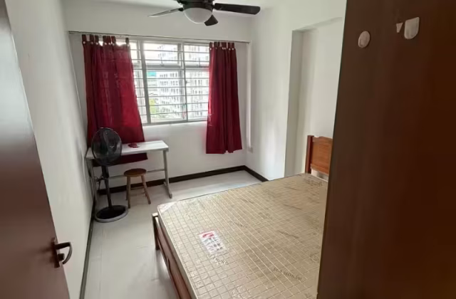 单间出租 • 林厝港 • 183D Boon Lay Avenue • S$900 • 3房(2臥室) • 普通房