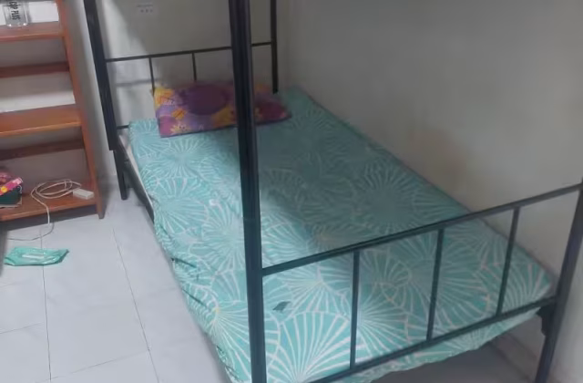 单间出租 • 武吉巴督 • 231 Bukit Batok East Avenue 5 • S$350 • 3房(2臥室) • 床位出租