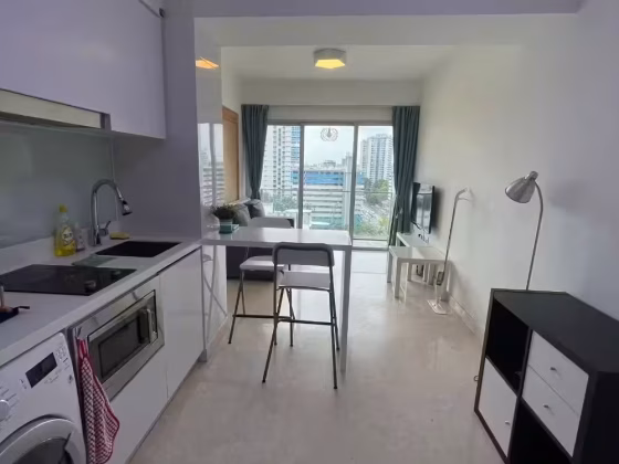 整套出租 • 加冷 •  Eight Riversuites • S$3400 • 住宅公寓 •  照片