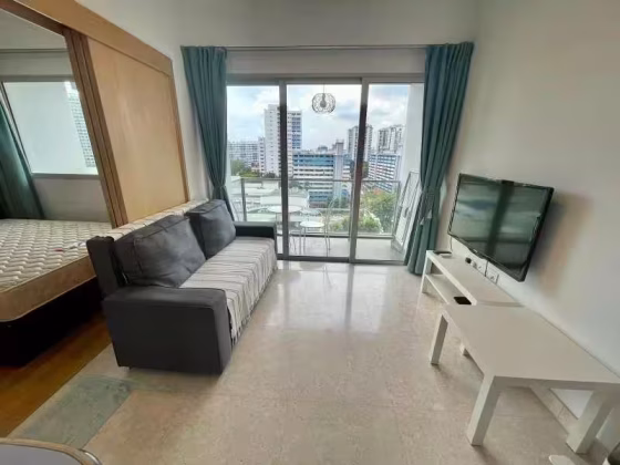 整套出租 • 加冷 •  Eight Riversuites • S$3300 • 共管公寓 •  照片