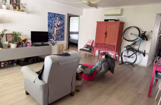 房屋出售 • 金文泰 • 118 Clementi Street 13 • S$850000 • 3房(2臥室) • 1119ft² / 103m²