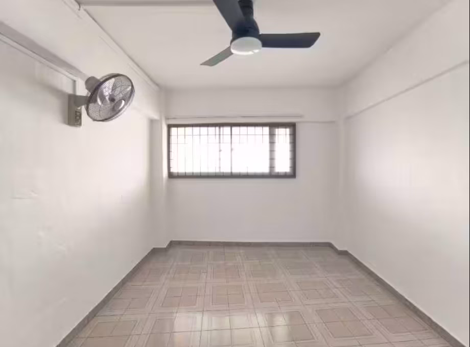 单间出租 • 裕廊东 • 310 Jurong East Street 32 • S$800 • 4房(3臥室) • 普通房 照片