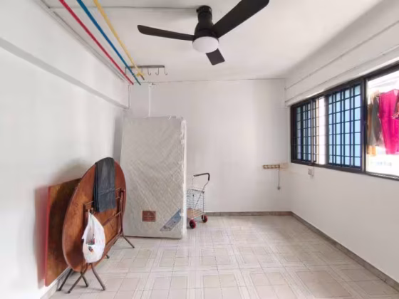 单间出租 • 裕廊东 • 310 Jurong East Street 32 • S$800 • 4房(3臥室) • 普通房 照片