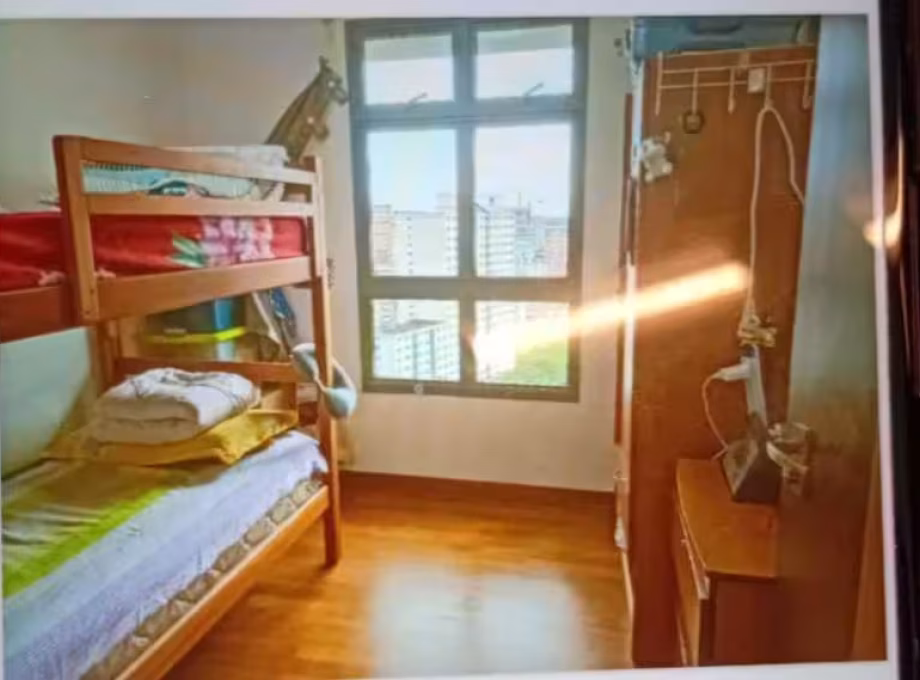 单间出租 • 女皇镇 • 35 Margaret Drive • S$1000 • 3房(2臥室) • 普通房 照片