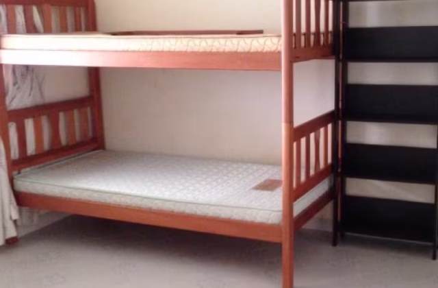 单间出租 • 红山 • 32 Jalan Bukit Ho Swee • S$450 • 3房(2臥室) • 床位出租