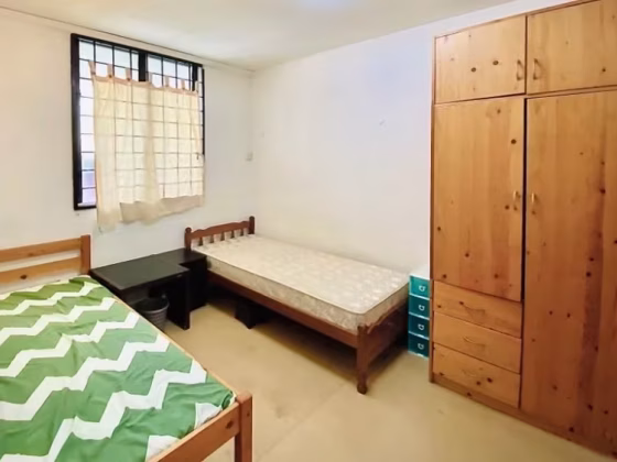 单间出租 • 红山 • 32 Jalan Bukit Ho Swee • S$450 • 3房(2臥室) • 床位出租 照片