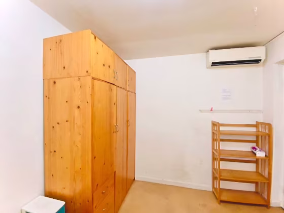 单间出租 • 红山 • 32 Jalan Bukit Ho Swee • S$450 • 3房(2臥室) • 床位出租 照片