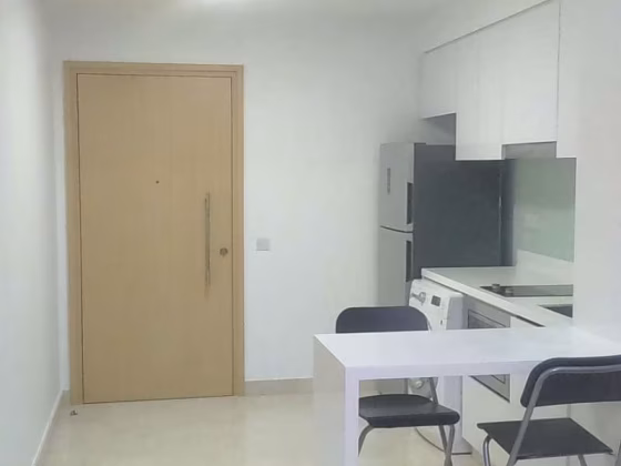 房屋出售 • 加冷 •  Eight Riversuites • S$880000 • 共管公寓 • 441ft² / 40m² 照片