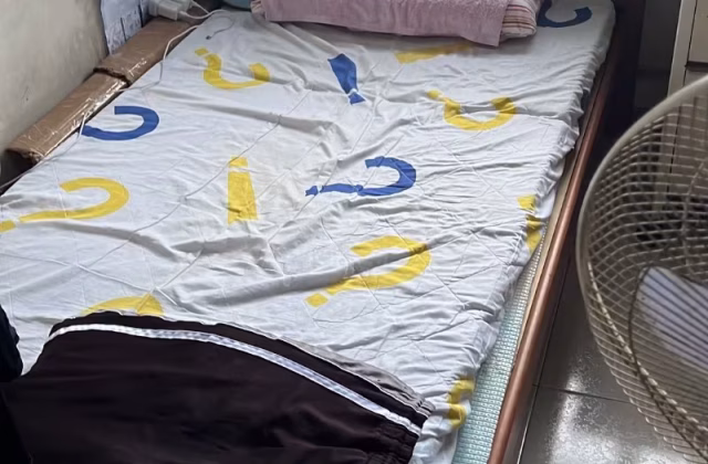 单间出租 • 裕廊东 • 402 Pandan Gardens • S$450 • 4房(3臥室) • 床位出租