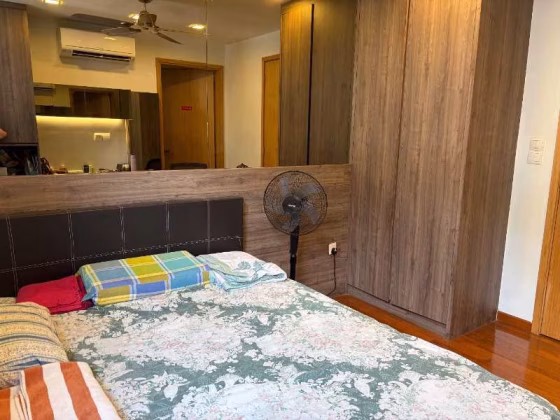 单间出租 • 后港 •  Charlton Residences • S$1500 • 联排排屋 • 主人房 照片