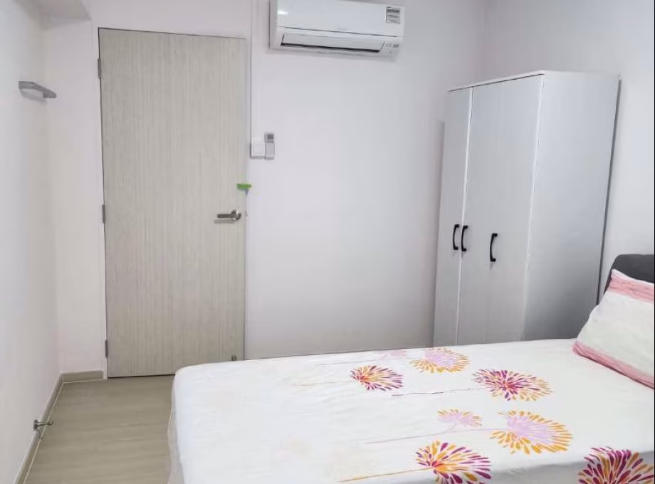 单间出租 • 三巴旺 • 354A Admiralty Drive • S$750 • 4房(3臥室) • 普通房 照片