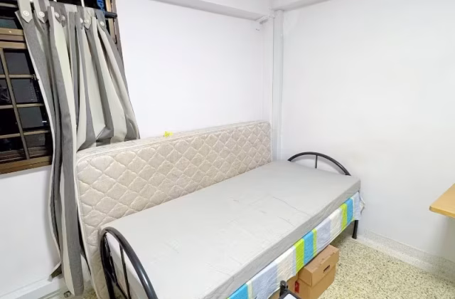 单间出租 • 加冷 • 12 Upper Boon Keng Road • S$900 • 2房(1臥室) • 普通房