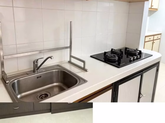 单间出租 • 诺维娜 • 28 Jalan Bahagia • S$400 • 3房(2臥室) • 床位出租 照片