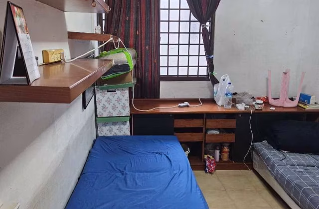 单间出租 • 义顺 • 725 Yishun Street 71 • S$500 • 4房(3臥室) • 床位出租