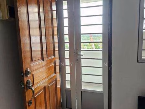 单间出租 • 加冷 • 3 Beach Road • S$1200 • 2房(1臥室) • 普通房 照片