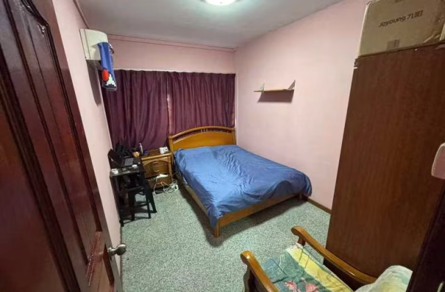 单间出租 • 裕廊西 • 617 Jurong West Street 65 • S$1000 • 4房(3臥室) • 普通房