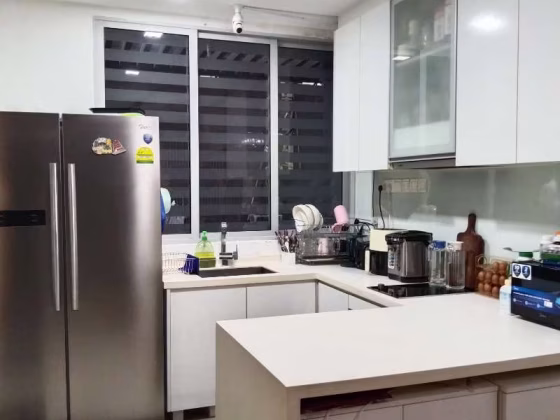 单间出租 • 后港 •  Charlton Residences • S$1500 • 联排排屋 • 主人房 照片