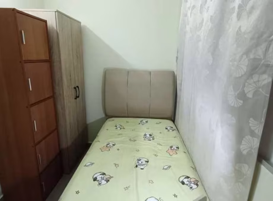 单间出租 • 宏茂桥 • 343 Ang Mo Kio Avenue 3 • S$700 • 3房(2臥室) • 佣人房 照片