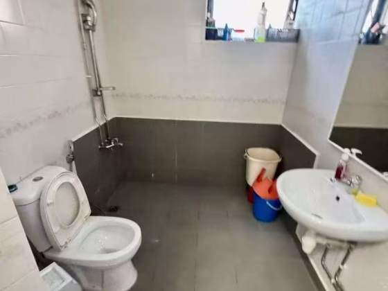 单间出租 • 勿洛 •  Bayshore Park • S$1050 • 住宅公寓 • 普通房 照片