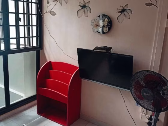 整套出租 • 兀兰 • 551 Woodlands Drive 44 • S$3200 • 3房(2臥室) • 1076ft² / 99m² 照片