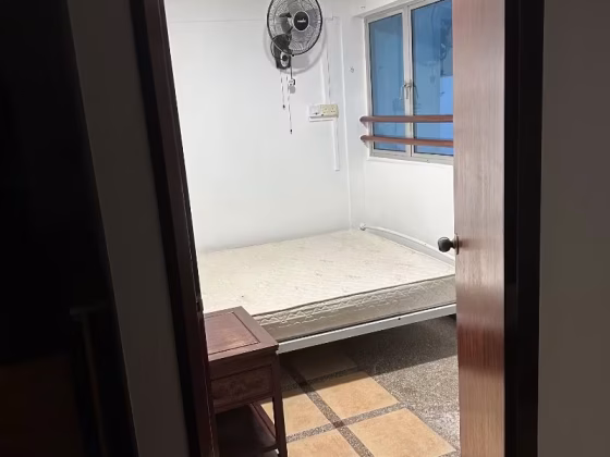 单间出租 • 淡滨尼 • 111 Tampines Street 11 • S$900 • 4房(3臥室) • 普通房 照片
