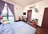 单间出租 • 裕廊东 •  Parc Oasis • S$1800 • 共管公寓 • 主人房