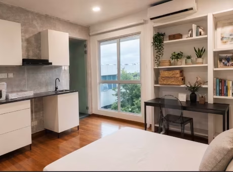 整套出租 • 实龙岗 •  Botanique At Bartley • S$2300 • 无电梯公寓 • 300ft² / 27m² 照片