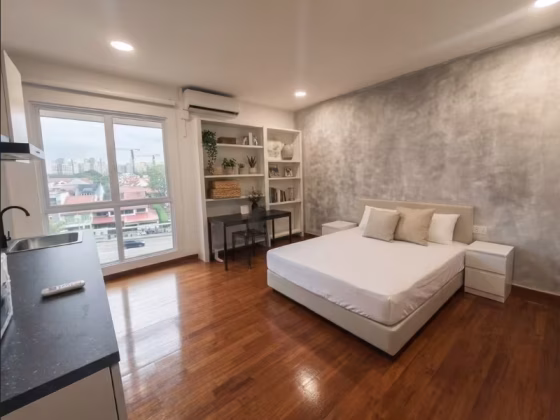 整套出租 • 实龙岗 •  Botanique At Bartley • S$2300 • 无电梯公寓 • 300ft² / 27m² 照片
