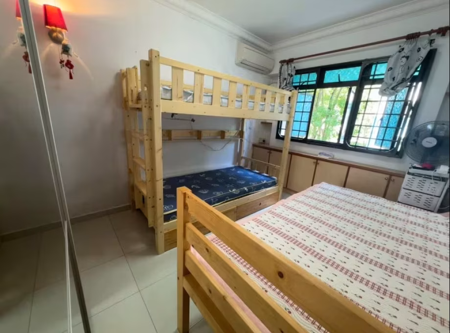 单间出租 • 三巴旺 • 407 Sembawang Drive • S$500 • 3房(2臥室) • 床位出租 照片