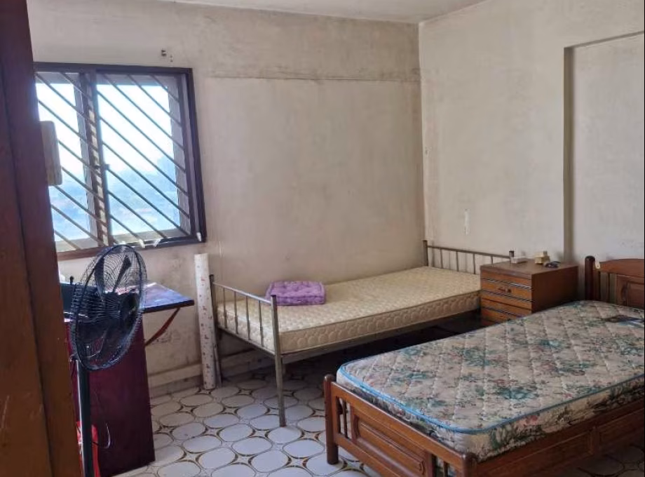 单间出租 • 勿洛 • 66 Bedok South Avenue 3 • S$1000 • 4房(3臥室) • 主人房 照片