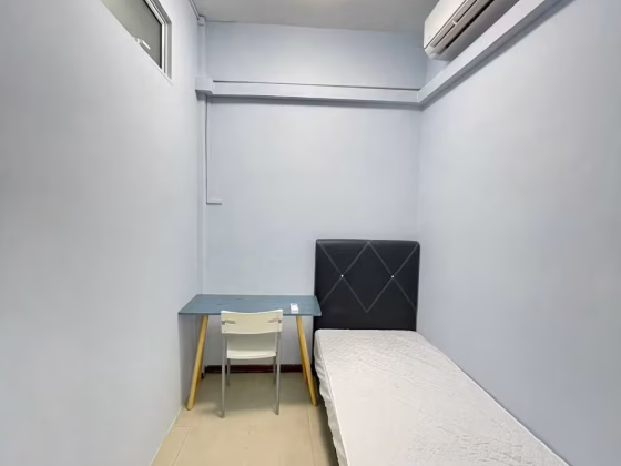 单间出租 • 芽笼 •  Lorong 8 Geylang • S$900 • 住宅公寓 • 普通房 照片