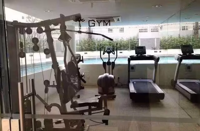 单间出租 • 芽笼 •  Atrium Residences • S$800 • 住宅公寓 • 佣人房