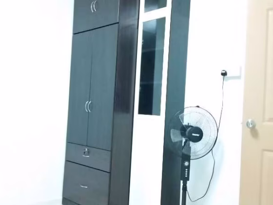 单间出租 • 义顺 • 296 Yishun Street 20 • S$680 • 3房(2臥室) • 普通房 照片