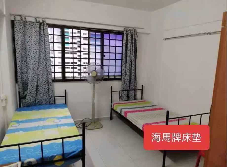 单间出租 • 兀兰 • 213 Marsiling Crescent • S$450 • 4房(3臥室) • 普通房 照片