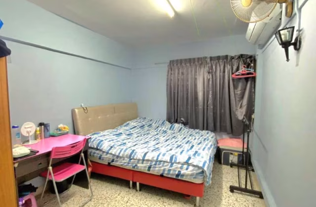 单间出租 • 宏茂桥 • 210 Ang Mo Kio Avenue 3 • S$1200 • 3房(2臥室) • 普通房