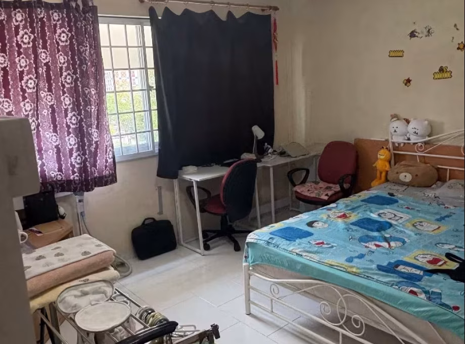 单间出租 • 碧山 • 212 Bishan Street 23 • S$1400 • 执行组屋 • 主人房 照片