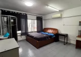 单间出租 • 欧南 •  People's Park Complex • S$1400 • 住宅公寓 • 普通房