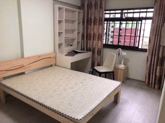单间出租 • 淡滨尼 •  Tampines Street 71 • S$950 • 5房(4臥室) • 普通房 照片