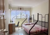 单间出租 • 裕廊西 • 925 Jurong West Street 92 • S$800 • 4房(3臥室) • 佣人房