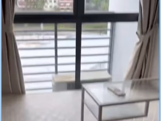 单间出租 • 后港 •  Midtown Residences • S$900 • 住宅公寓 • 佣人房 照片