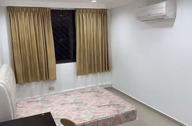 单间出租 • 芽笼 •  City Plaza • S$1350 • 住宅公寓 • 普通房