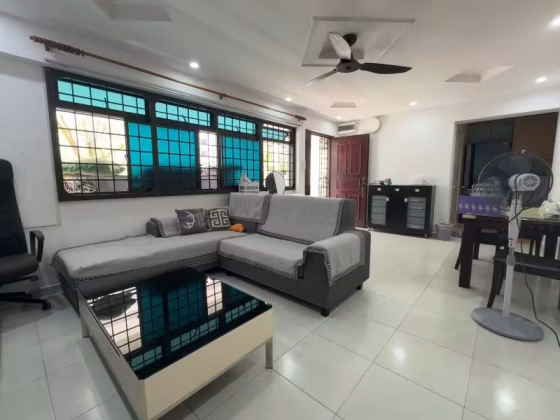 单间出租 • 三巴旺 • 407 Sembawang Drive • S$500 • 3房(2臥室) • 床位出租 照片