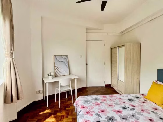单间出租 • 勿洛 •  Bayshore Park • S$1050 • 住宅公寓 • 普通房 照片