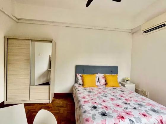 单间出租 • 勿洛 •  Bayshore Park • S$1050 • 住宅公寓 • 普通房 照片