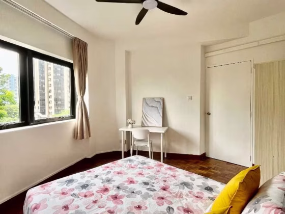单间出租 • 勿洛 •  Bayshore Park • S$1050 • 住宅公寓 • 普通房 照片