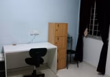 单间出租 • 义顺 • 296 Yishun Street 20 • S$600 • 3房(2臥室) • 普通房