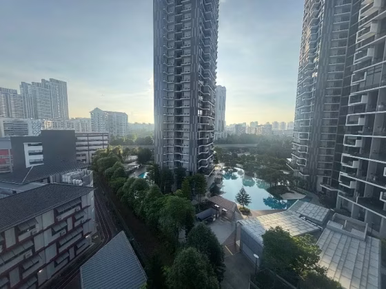 单间出租 • 金文泰 •  The Trilinq • S$1400 • 住宅公寓 • 普通房 照片