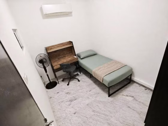 单间出租 • 武吉知马 •  Sun Court • S$1000 • 无电梯公寓 • 普通房 照片