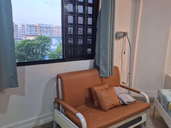 单间出租 • 义顺 • 213 Yishun Street 21 • S$1200 • 5房(4臥室) • 普通房 照片